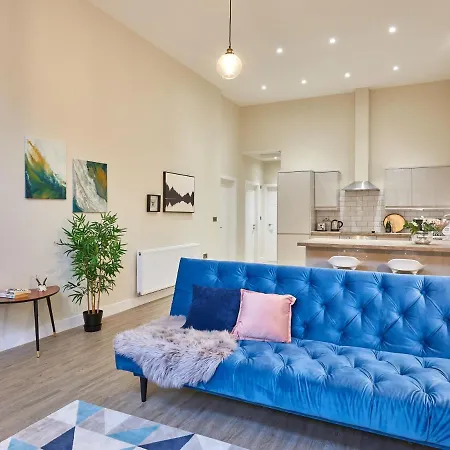 Two Bedroom By Jlj & Serviced - Mantella Lofts