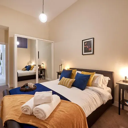 Apartment Two Bedroom By Jlj & Serviced - Mantella Lofts