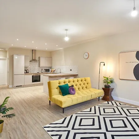Two Bedroom By Jlj & Serviced - Mantella Lofts *